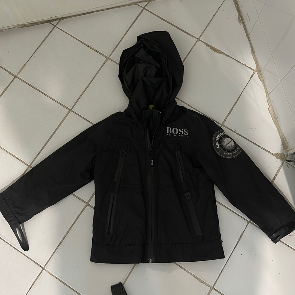 Hugo boss fleece lined wind breaker jacket size 4 boys